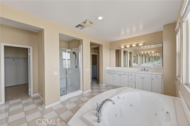 Detail Gallery Image 13 of 30 For 16154 Skyridge Dr, Riverside,  CA 92503 - 5 Beds | 3/1 Baths