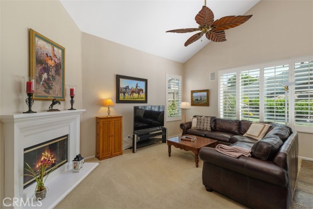 Detail Gallery Image 8 of 45 For 17648 Fan Palm Ln, Riverside,  CA 92503 - 4 Beds | 2 Baths
