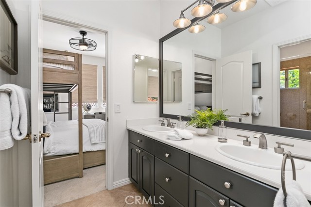 9bbdafec 8063 484d Ba29 235025023b73