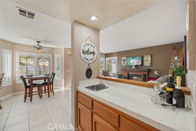 Detail Gallery Image 22 of 52 For 3480 Mountainside Cir, Corona,  CA 92882 - 4 Beds | 2/1 Baths
