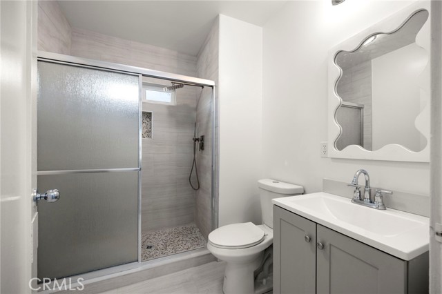 Detail Gallery Image 14 of 23 For 29 W Zane St, Long Beach,  CA 90805 - 3 Beds | 1 Baths