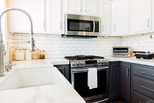 Detail Gallery Image 5 of 21 For 707 1/2 Heliotrope Ave, Corona Del Mar,  CA 92625 - 1 Beds | 1 Baths