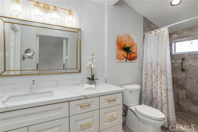 Detail Gallery Image 11 of 28 For 2853 Ashley Dr, Pasadena,  CA 91107 - 3 Beds | 3 Baths