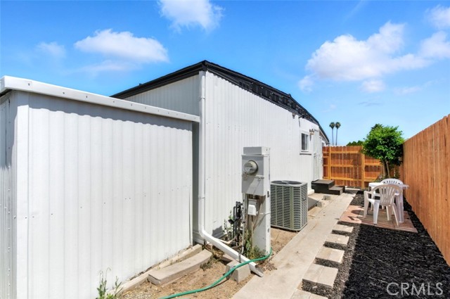 900 Santa Clara Circle, Hemet CA: https://media.crmls.org/medias/9bbf62d6-c2b9-4396-93cd-0cb79a97abf2.jpg