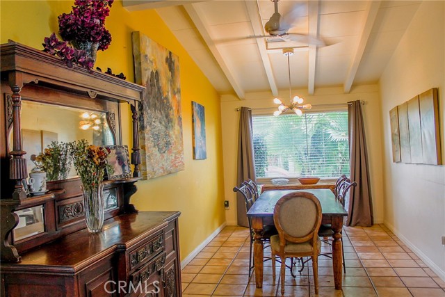 615 Monterey Street, Redlands CA: https://media.crmls.org/medias/9bbf7bec-c071-4318-80b8-c8155cc03947.jpg