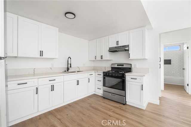 663 W 2nd Street, San Pedro CA: https://media.crmls.org/medias/9bbf9663-ed97-46ff-a0ba-7aa4ed3918f1.jpg