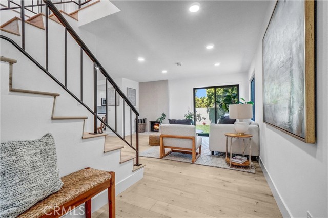 738 Amberwood Drive, Santa Ana CA: https://media.crmls.org/medias/9bbfa901-f883-4b53-beae-208cc85df7f8.jpg