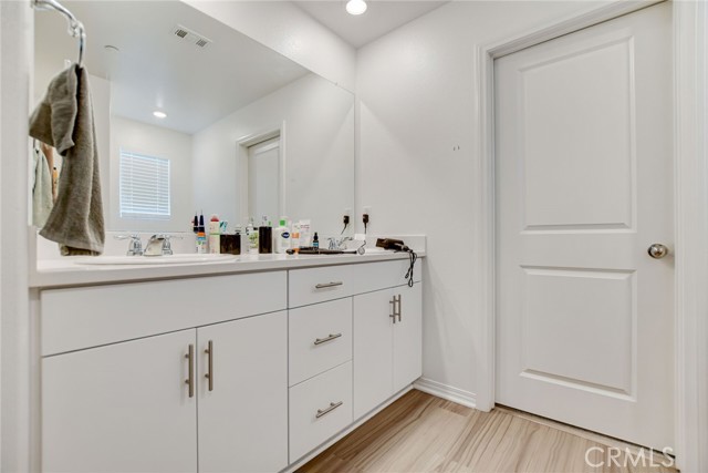 Detail Gallery Image 22 of 33 For 2526 Gunner Ridge, Rialto,  CA 92377 - 3 Beds | 2/1 Baths