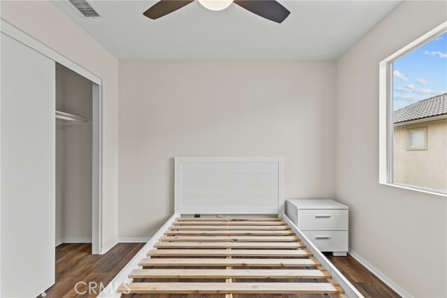 Detail Gallery Image 25 of 32 For 2535 Canterbury Ln, Simi Valley,  CA 93063 - 4 Beds | 2/1 Baths
