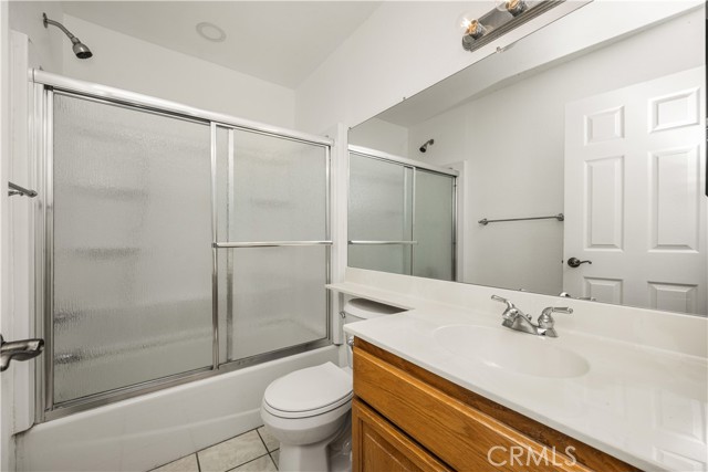 Image 18 of 37 For 21931 Rimhurst  117