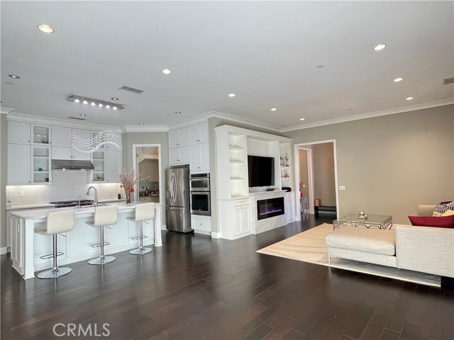 Detail Gallery Image 3 of 25 For 56 Purple Jasmine, Irvine,  CA 92620 - 4 Beds | 3 Baths