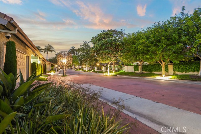 Detail Gallery Image 32 of 39 For 637 Avery Pl, Long Beach,  CA 90807 - 2 Beds | 2 Baths