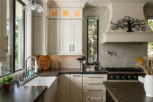 420 Golf Course Road, Lake Arrowhead CA: https://media.crmls.org/medias/9bc17bef-387f-4c81-a57c-3655b702dec1.jpg