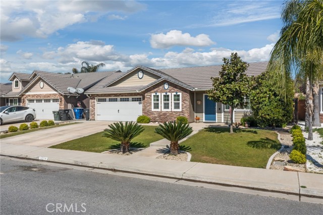 Detail Gallery Image 4 of 50 For 13210 Sunlight Star, Bakersfield,  CA 93314 - 4 Beds | 3 Baths