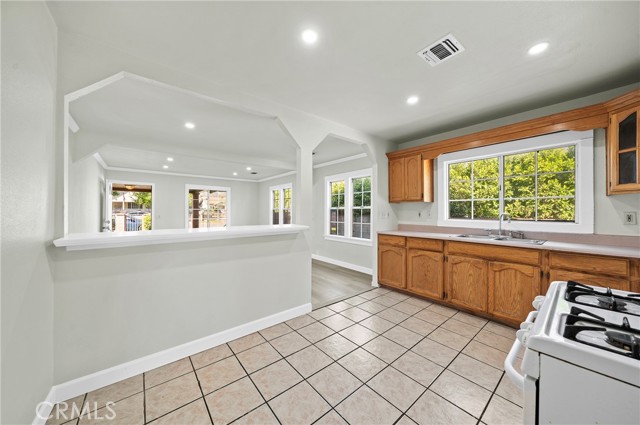 Detail Gallery Image 11 of 30 For 3328 Milton St, Pasadena,  CA 91107 - 3 Beds | 2 Baths