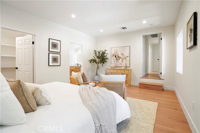 Detail Gallery Image 27 of 46 For 18324 Sylvan St, Tarzana,  CA 91335 - 4 Beds | 2 Baths
