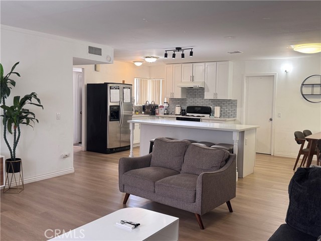 18507 Bellorita Street, Rowland Heights CA: https://media.crmls.org/medias/9bc34062-bdd5-410d-85d4-94b0aec122b0.jpg