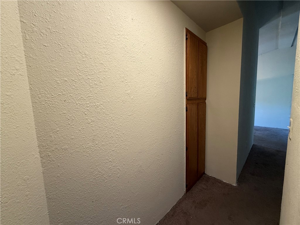 https://media.crmls.org/medias/9bc3531b-2ed8-4a08-bd93-63a2a600c2ed.jpg?preset=X-Large