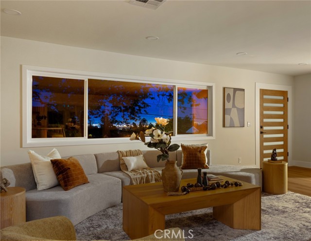 Detail Gallery Image 28 of 36 For 12423 Beverly, Whittier,  CA 90601 - 4 Beds | 3 Baths