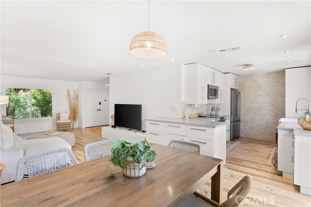 22352 Torino, Laguna Hills CA: https://media.crmls.org/medias/9bc4dbfd-3465-4f2d-aa3d-96350a6fbf27.jpg