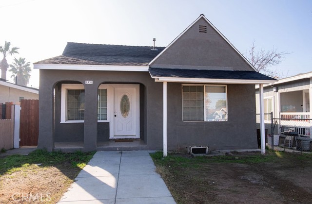 Detail Gallery Image 1 of 19 For 1331 4th St, Bakersfield,  CA 93304 - 3 Beds | 1 Baths