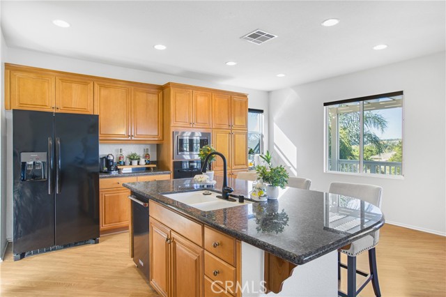 Detail Gallery Image 10 of 39 For 33422 Scarborough, Temecula,  CA 92592 - 5 Beds | 3/1 Baths