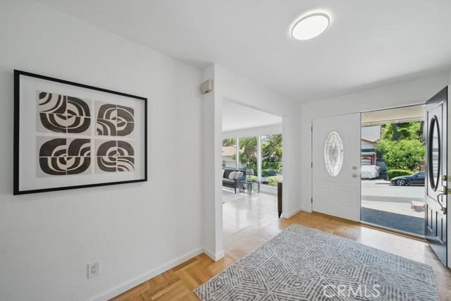 Detail Gallery Image 3 of 34 For 1406 Cedarwood, San Mateo,  CA 94403 - 4 Beds | 2/1 Baths