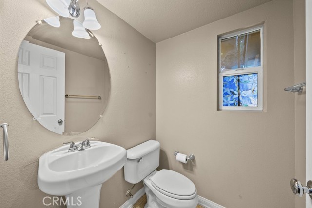 Detail Gallery Image 9 of 43 For 43891 42nd St, Lancaster,  CA 93536 - 3 Beds | 3 Baths