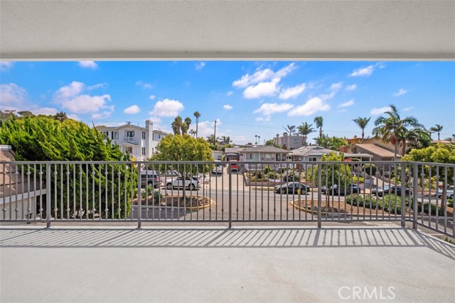 Detail Gallery Image 29 of 33 For 122 W Avenida Valencia, San Clemente,  CA 92672 - 4 Beds | 3 Baths