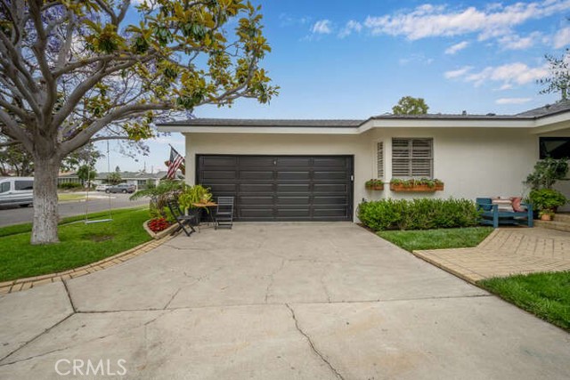3650 Claremore Avenue, Long Beach CA: https://media.crmls.org/medias/9bc7ae60-1237-45c1-8980-623edbc27a5d.jpg
