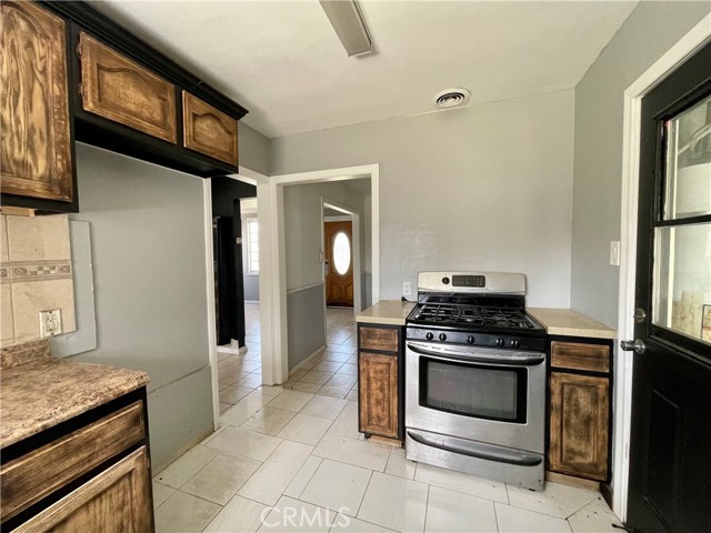 Detail Gallery Image 11 of 20 For 22201 Ibex Avenue, Hawaiian Gardens,  CA 90716 - 3 Beds | 2 Baths