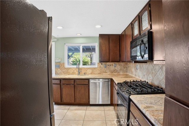 Detail Gallery Image 11 of 32 For 43034 Weyand Ct, Lancaster,  CA 93534 - 3 Beds | 2 Baths