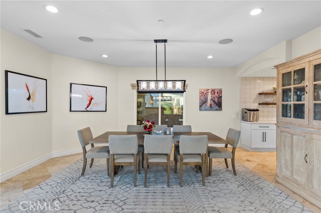 Detail Gallery Image 34 of 75 For 31345 Avenida Del Reposo, Temecula,  CA 92591 - 5 Beds | 3/1 Baths