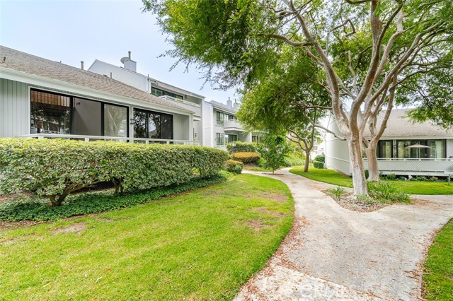 Detail Gallery Image 24 of 28 For 12 Barlovento Ct, Newport Beach,  CA 92663 - 2 Beds | 2 Baths