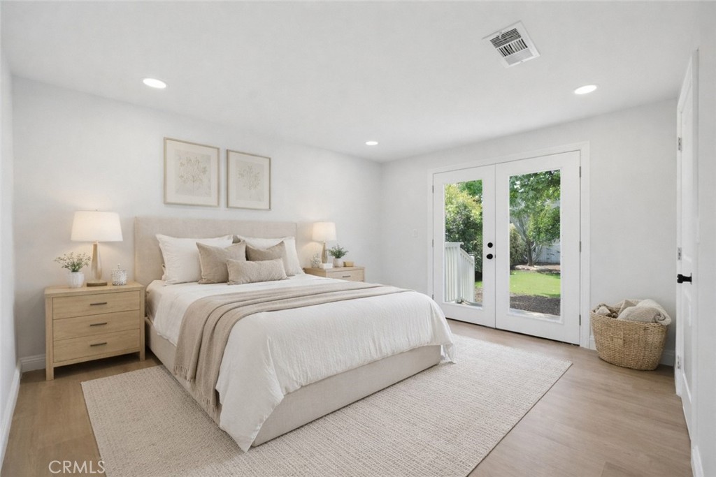 749 N Midway - photo 11