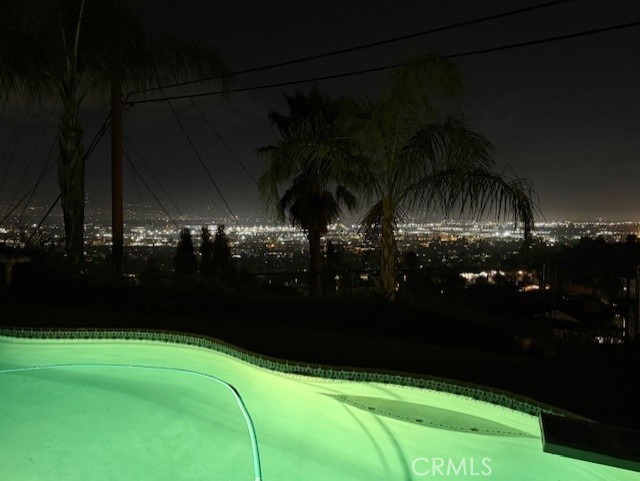 https://media.crmls.org/medias/9bcbd6af-9338-439d-8866-2a411f84845a.jpg?preset=X-Large