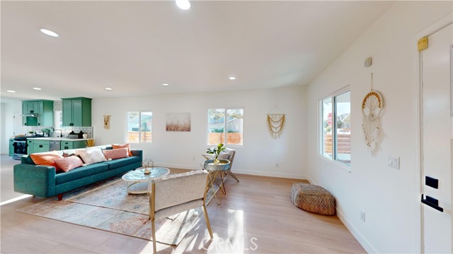 Detail Gallery Image 21 of 74 For 1330 W 2nd St, Santa Ana,  CA 92703 - 3 Beds | 1 Baths