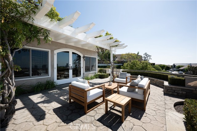 Detail Gallery Image 21 of 54 For 2001 Yacht Resolute, Newport Beach,  CA 92660 - 3 Beds | 2/1 Baths