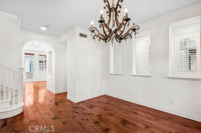 Detail Gallery Image 8 of 26 For 2676 Bungalow Pl, Corona Del Mar,  CA 92625 - 3 Beds | 2/1 Baths