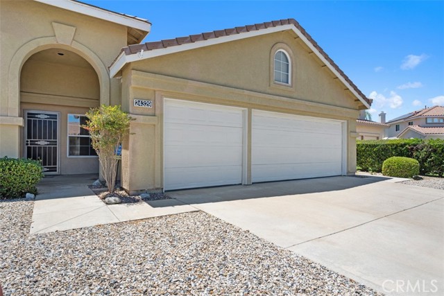 24329 Corte Aldalano, Murrieta CA: https://media.crmls.org/medias/9bcc73f7-975e-44e1-b823-5c737153d274.jpg