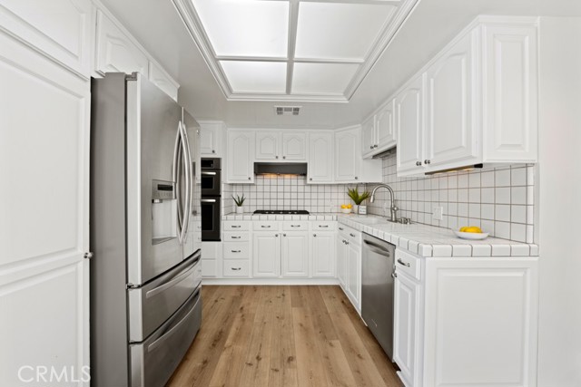 Detail Gallery Image 43 of 69 For 731 N Beachwood Dr, Burbank,  CA 91506 - 3 Beds | 2 Baths