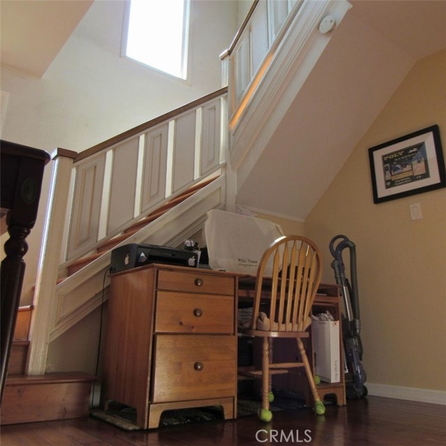 Image 8 of 25 For 2803 Frankel