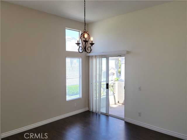 Detail Gallery Image 25 of 37 For 682 Azure Ln #1,  Corona,  CA 92879 - 3 Beds | 2 Baths