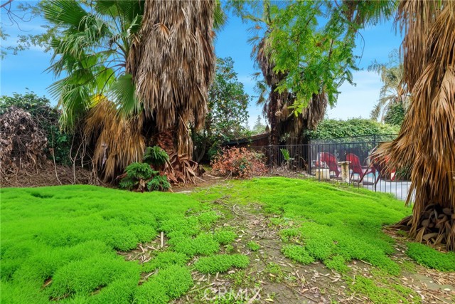 Detail Gallery Image 37 of 42 For 2404 Prestwick Ct, Bakersfield,  CA 93309 - 3 Beds | 2 Baths