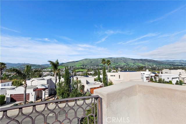 Detail Gallery Image 4 of 45 For 505 Bluerock Dr, San Luis Obispo,  CA 93401 - 3 Beds | 3 Baths