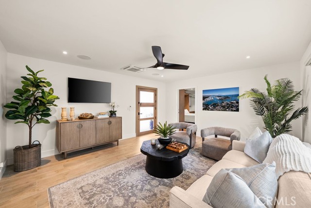 Detail Gallery Image 4 of 19 For 34051 Alcazar Dr, Dana Point,  CA 92629 - 3 Beds | 2 Baths