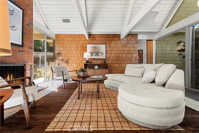 Detail Gallery Image 11 of 56 For 1074 N Granada, Orange,  CA 92869 - 5 Beds | 2 Baths