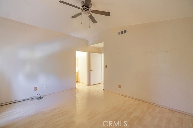 36849 James Place, Palmdale CA: https://media.crmls.org/medias/9bcf205f-2b23-4c7d-84a7-460441d10491.jpg