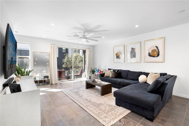 Detail Gallery Image 16 of 67 For 162 Placemark, Irvine,  CA 92614 - 3 Beds | 3/1 Baths