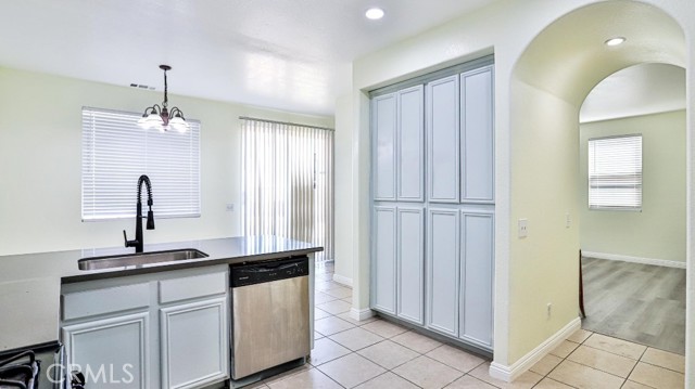 14412 Moon Valley Street, Victorville CA: https://media.crmls.org/medias/9bd0cc64-1f1d-40ae-a3a7-ad2d843dd9a6.jpg